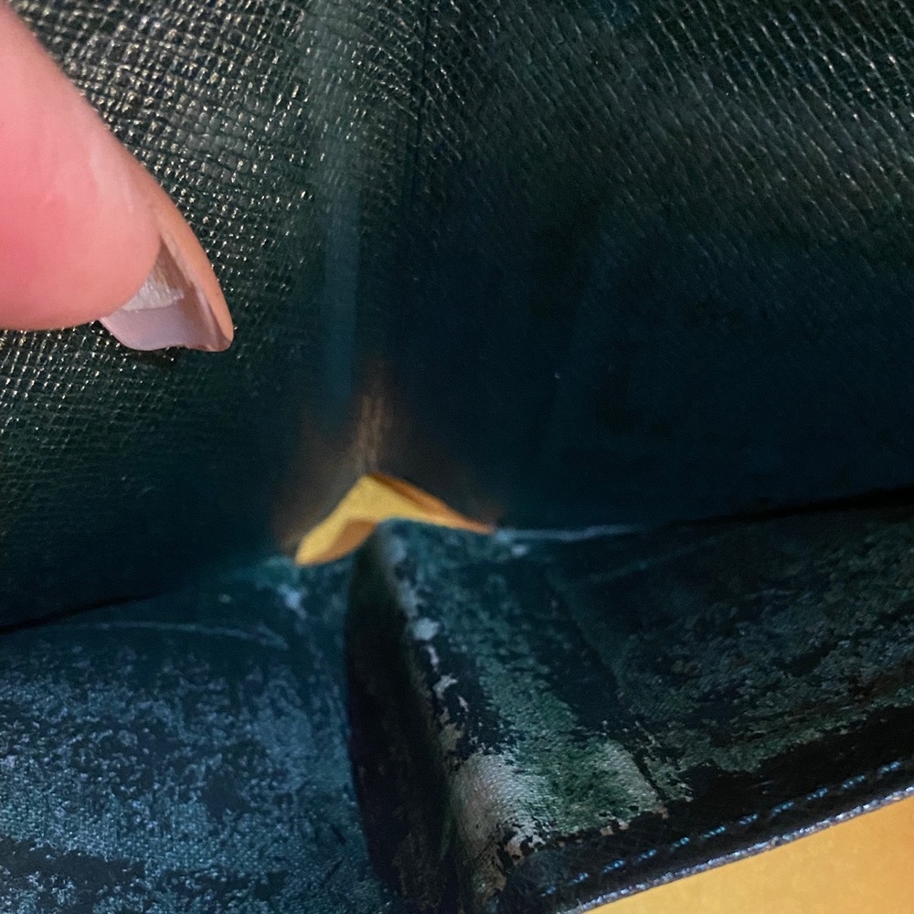 Louis Vuitton Textured Black Wallet - Picture 8 of 10